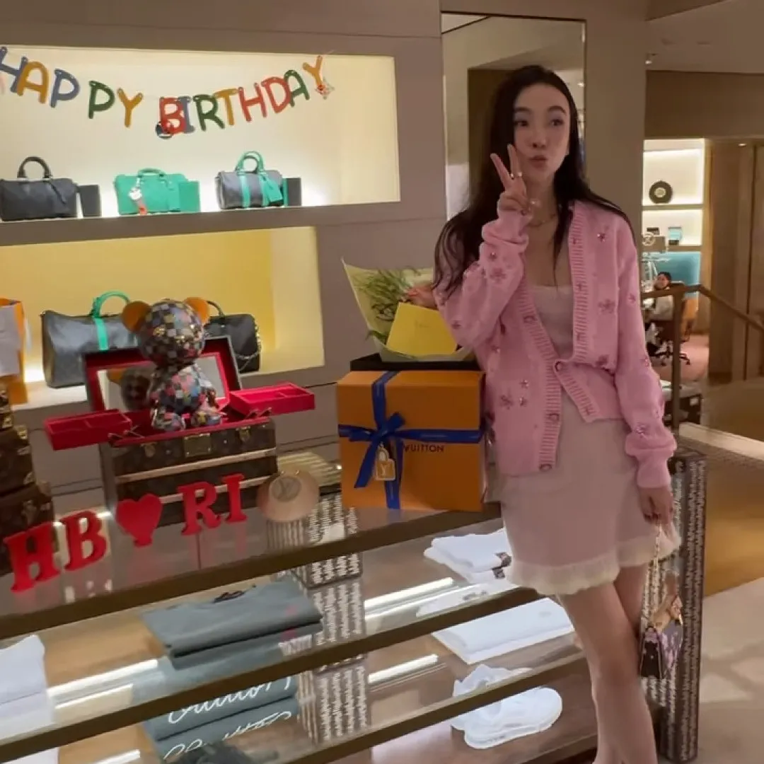 諸葛紫岐獲LV慶生享VIP尊貴待遇 嫁入豪門榮升億萬闊太！一身名牌生活無憂