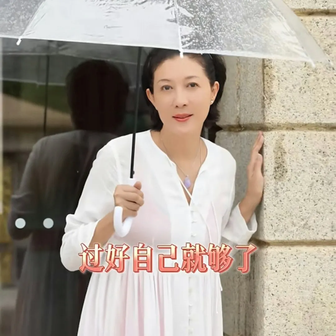 吳綺莉神隱1年最新近況曝光！52歲狀態驚人罕曝心聲︰過好自己就夠