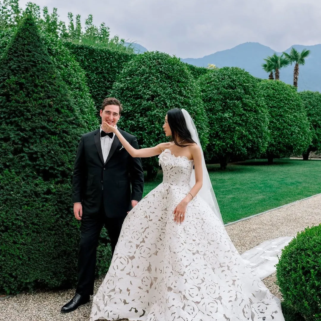 炫富網紅Becca Bloom超豪華婚禮曝光！奢華婚紗別具意義？！學霸成績父母背景猛料！