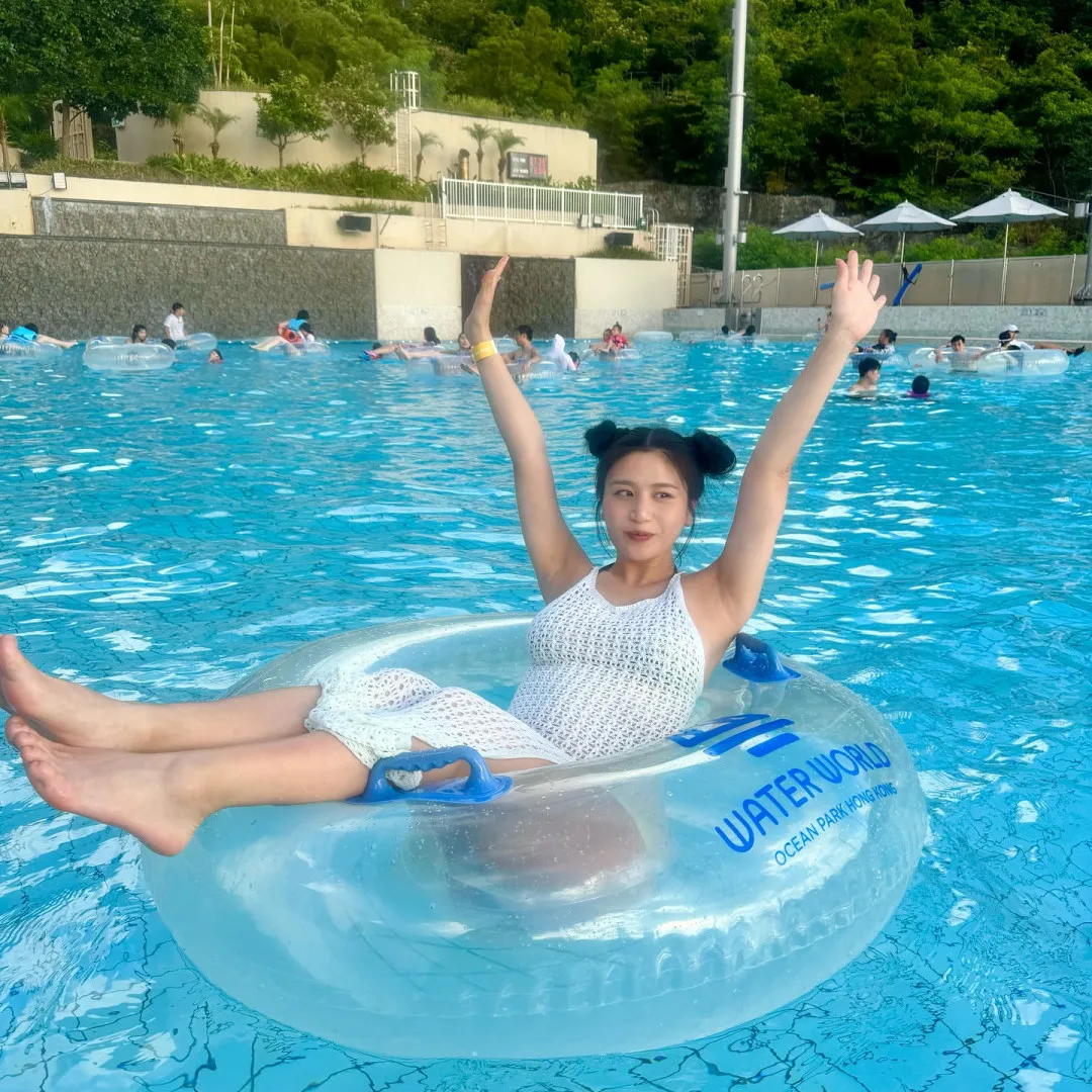 Coffee林芊妤出海船P曬8個月巨肚泳照 自爆懷孕32週誤食生豬肉需緊急扣喉！