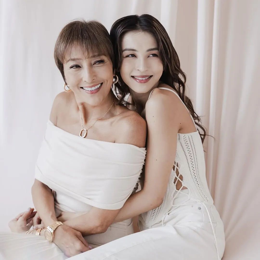 「最索星二代」家中拍片疑曝光新戀情？神秘男竟為前TVB小生兒子？