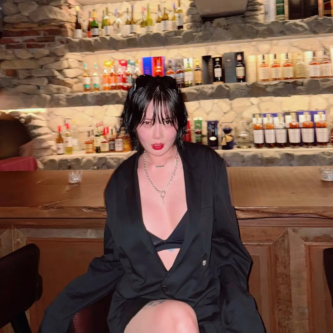 33歲女星生圖流出身形圓潤再被揣測懷孕！本尊親自回應！一句幽默自嘲婚後幸福肥！