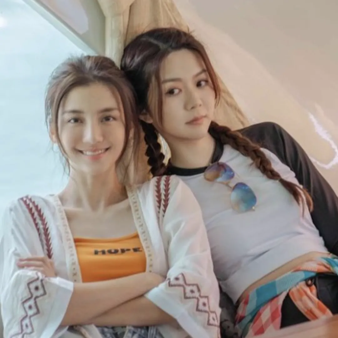 曾樂彤結婚｜百億新抱吳千語真空上陣露背現身曾樂彤婚禮！嫁入豪門後首次直播帶貨狂賺7千萬