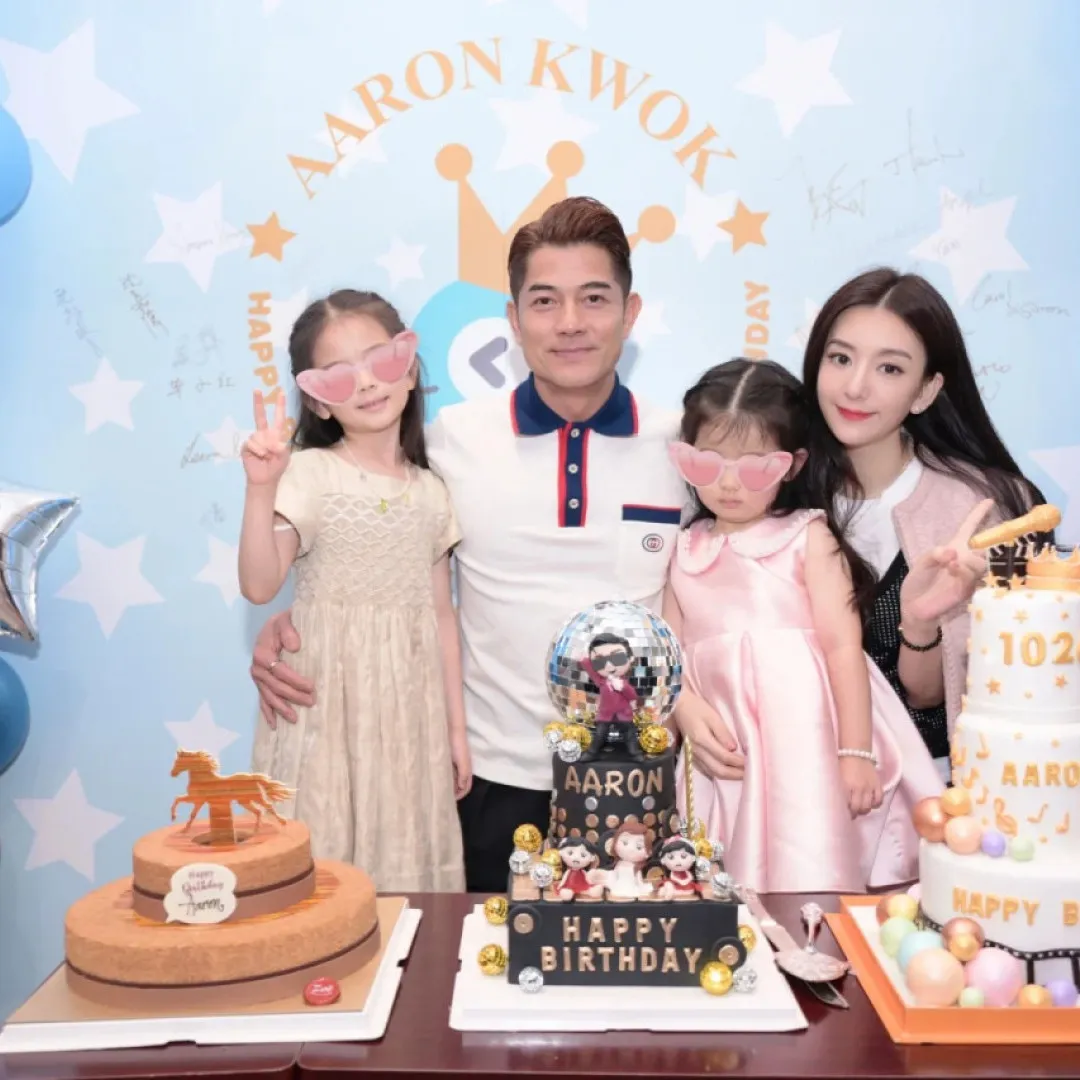 郭富城方媛第三胎正式出世！親自駕車接BB出院！再做爸爸：多謝晒！