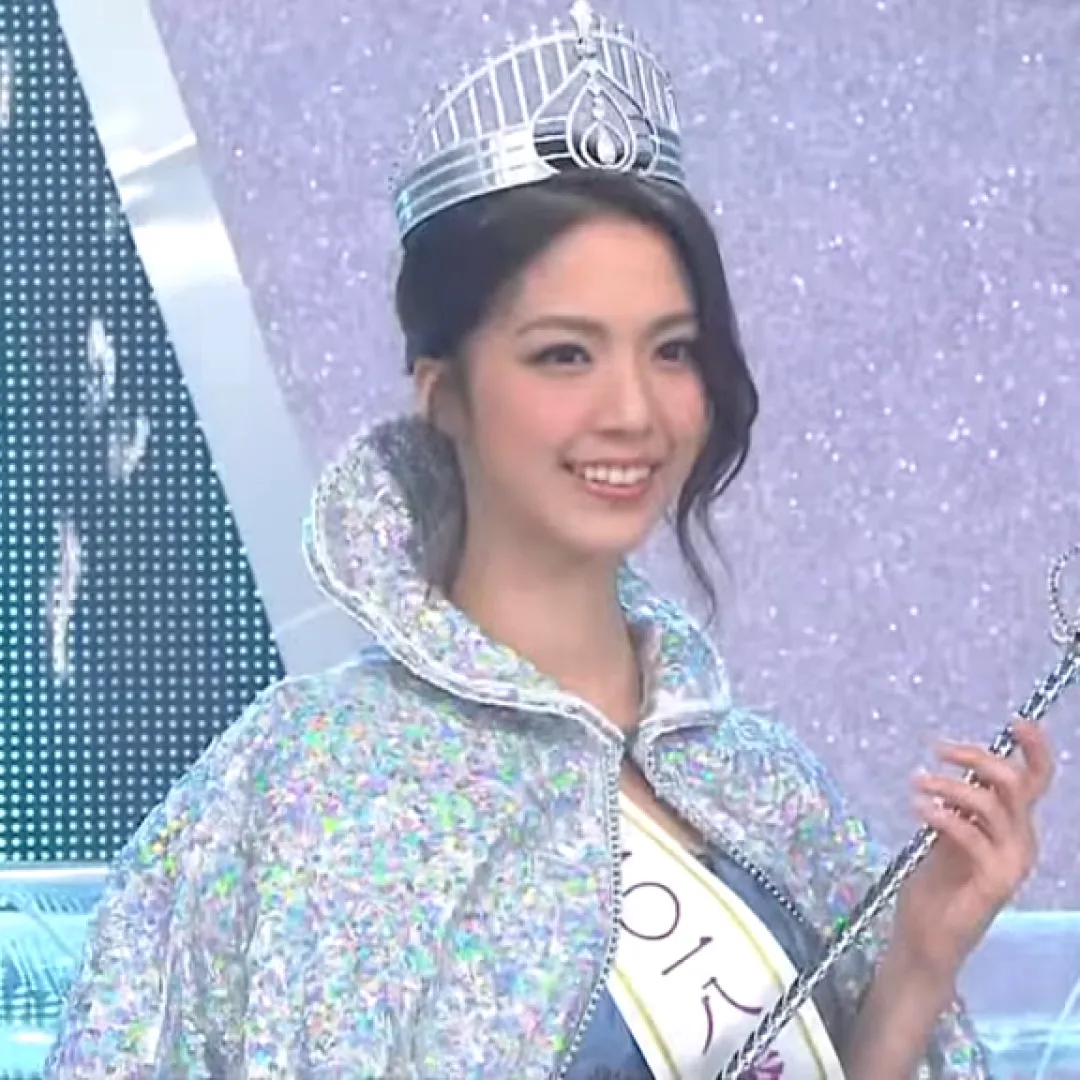 陳曉華重提當年23歲選美 無心插柳大熱贏港姐冠軍！  因一件事爆喊對父母愧疚