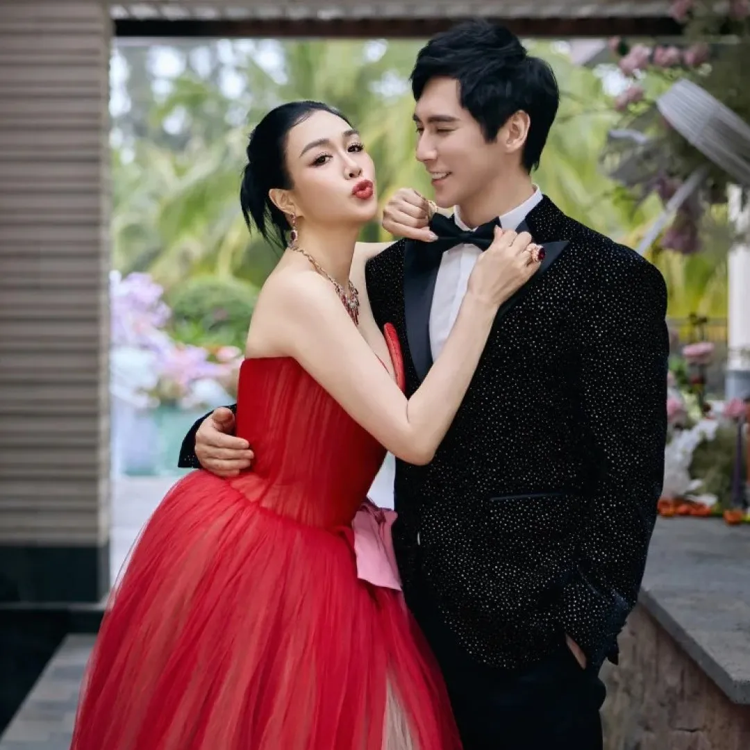 鍾麗緹身材圓潤被嘲發福似有180磅！傳55歲再想生B！老公黑面對待疑未達共識！