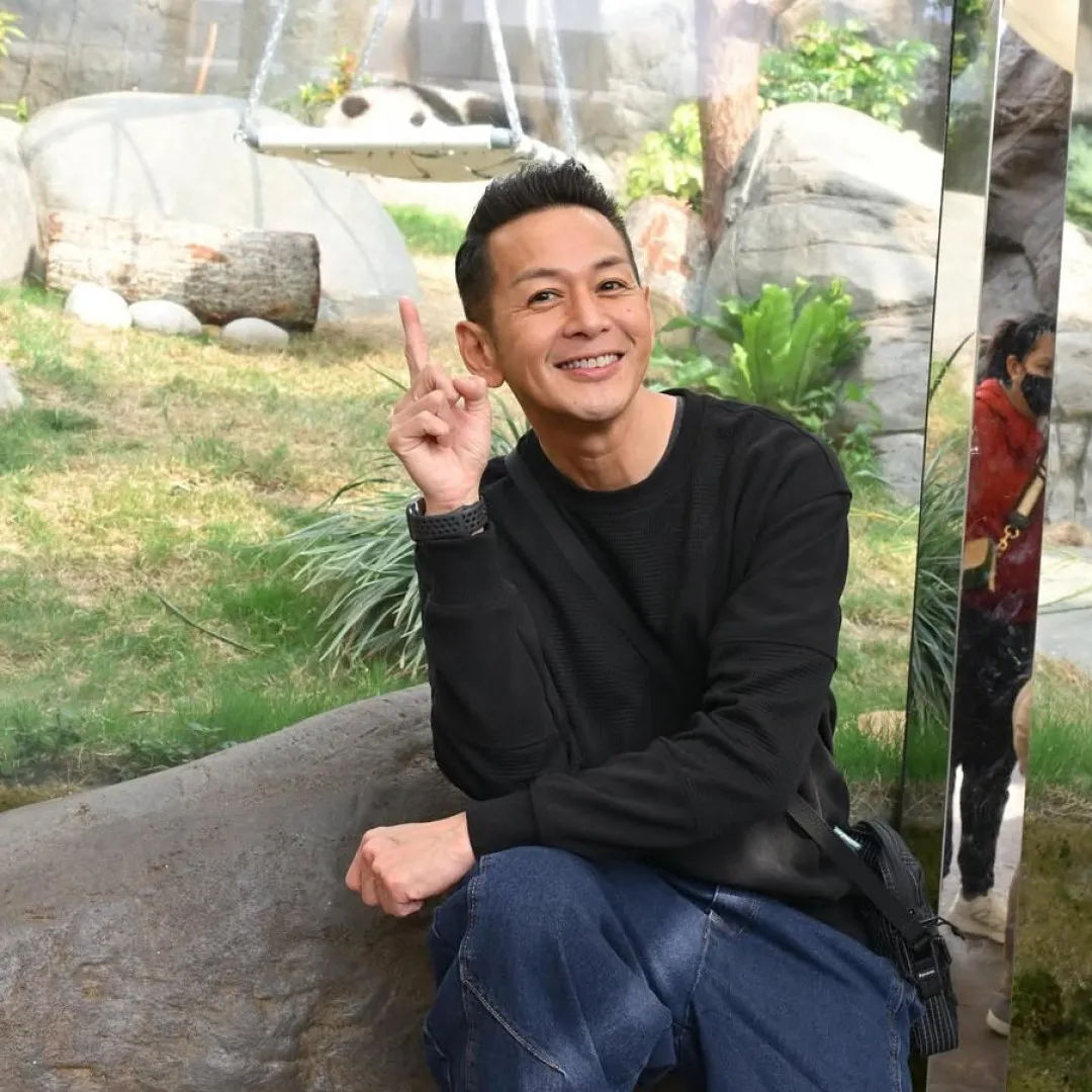 「50億豪門女婿」吳家樂淡出幕前積極進修疑轉跑道？！離巢後另開網台節目吸逾十萬粉絲！