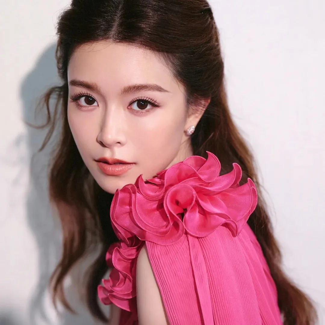 Janice Man文詠珊產後首露面真實狀態曝光！身材恢復神速爆發少女感！網民：這像生過嗎？