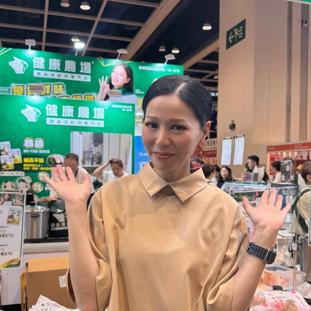 滕麗名29年前男仔頭造型照曝光！五官清秀令人心動！網民直呼：被低估實力的女星！