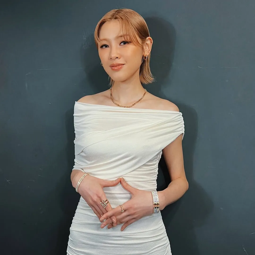  陳蕾派泳衣福利晒結實馬甲線！挑戰影水泡相慘跌落水！一件事與親妹成強烈對比？！