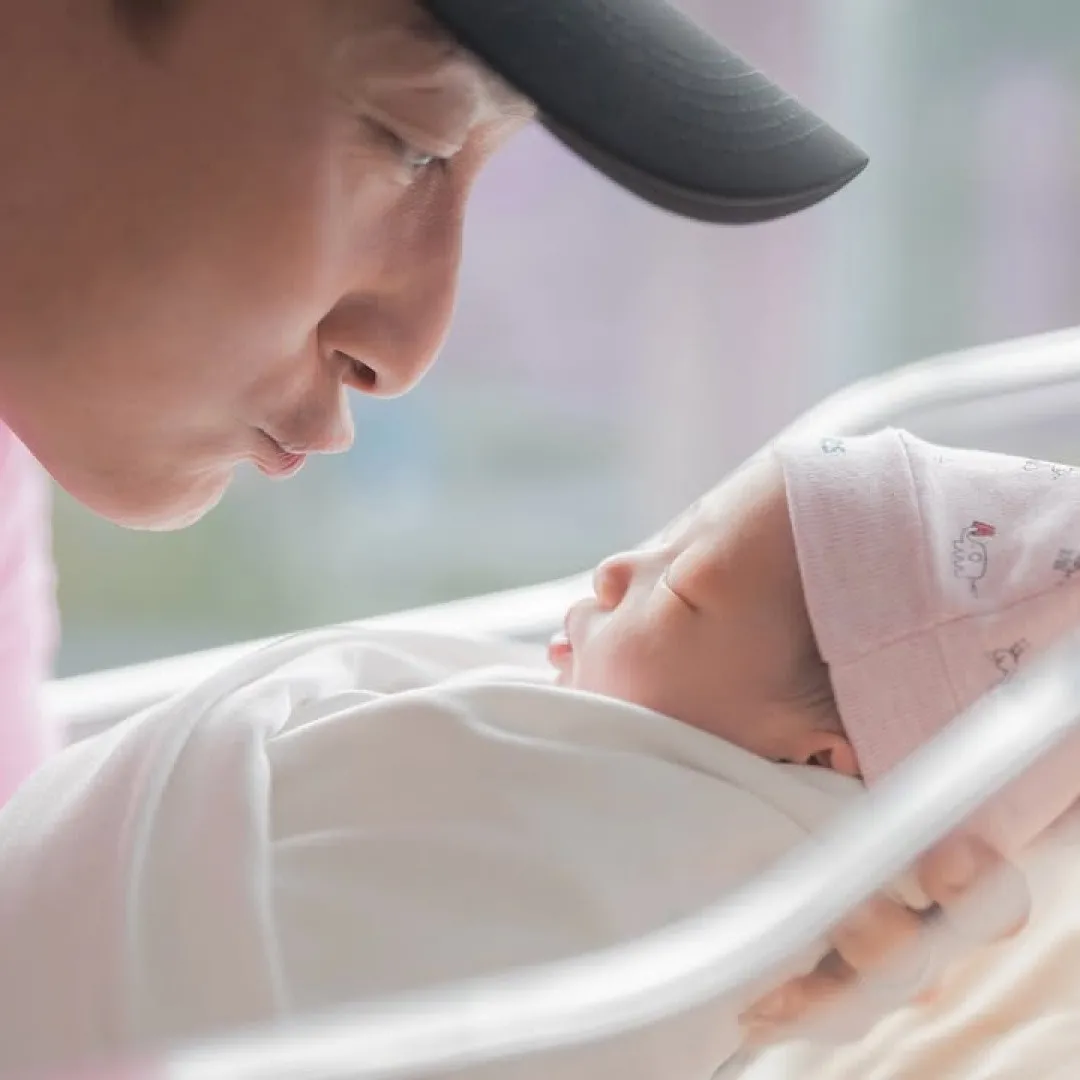 方力申太太葉萱產後一個月首露面狀態超驚人！氣息紅潤容光煥發似足少女！