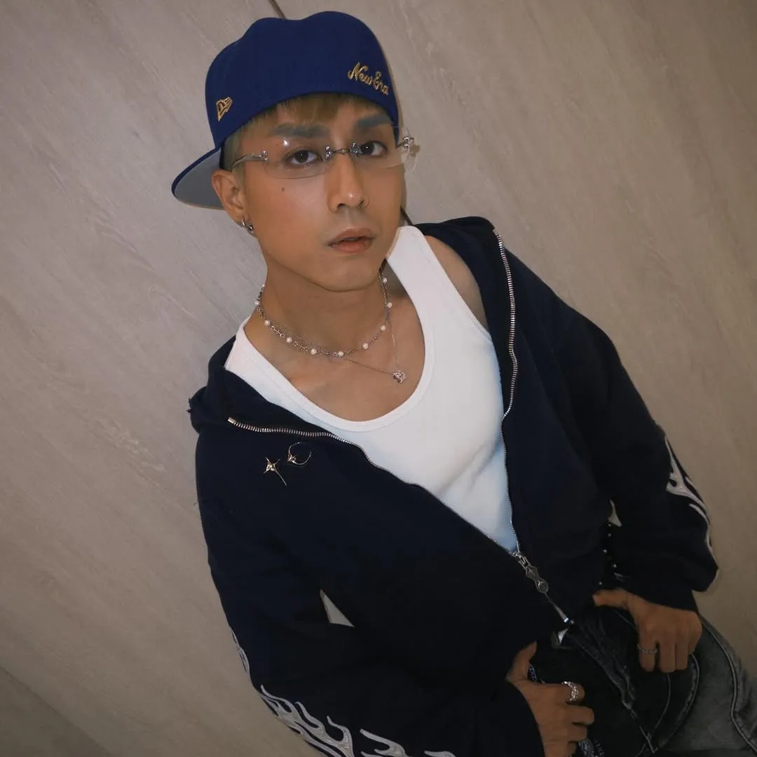 MIRROR成員江𤒹生AK出道前青澀選秀片段流出！標誌性造型竟被指撞樣一型男視帝？！