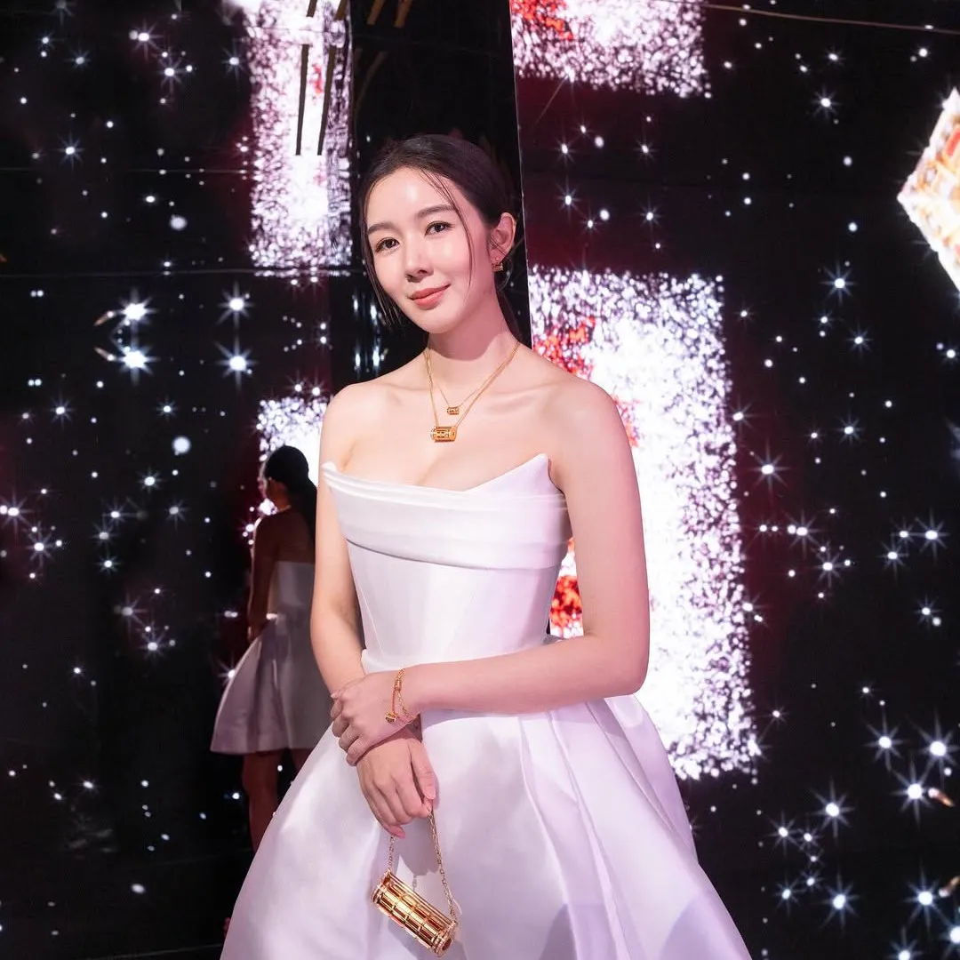 麥明詩重穿3年前「戰衣」對比圖震撼視覺！S形零贅肉曲線fit過未生之前！