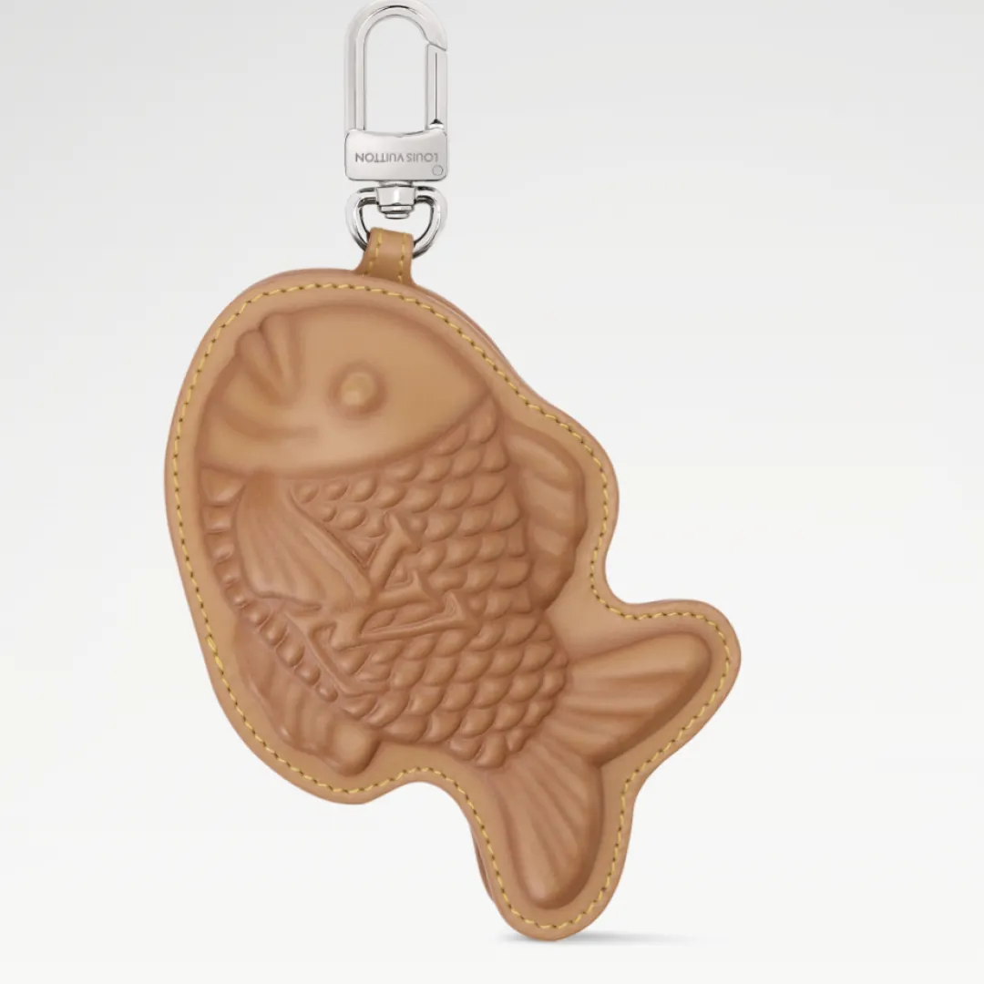 Louis Vuitton推出超貴「鯛魚燒」？！神還原焦糖色皮革+拉開拉鍊有「紅豆餡」？！