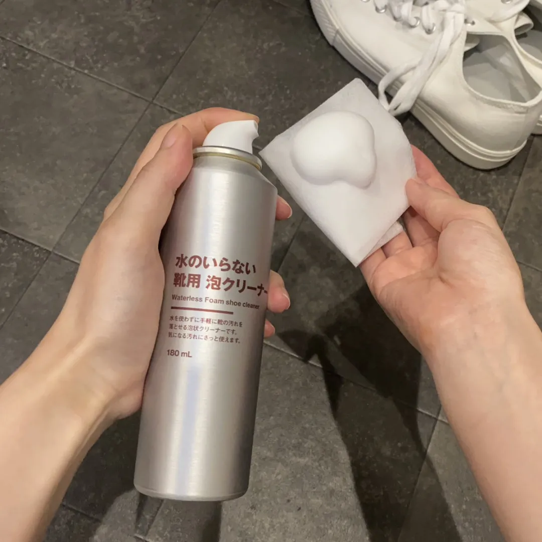 日本MUJI人氣$40洗鞋泡沫！懶人免水洗一噴即白？網民實測直呼：白鞋救星！