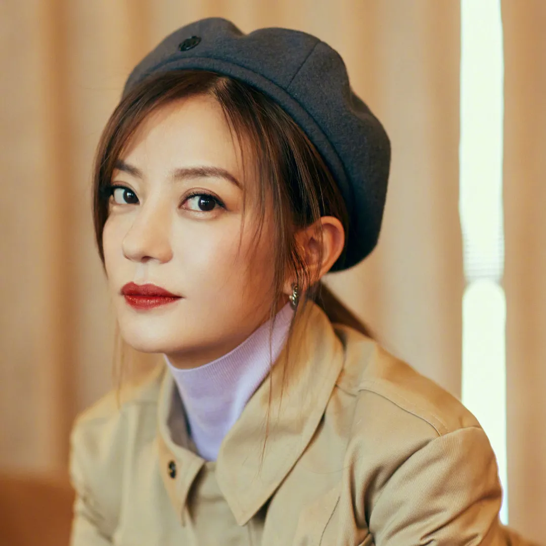 趙薇16歲女兒染金髮後顏值大躍進！褪去稚氣五官變立體媲美韓國女團！