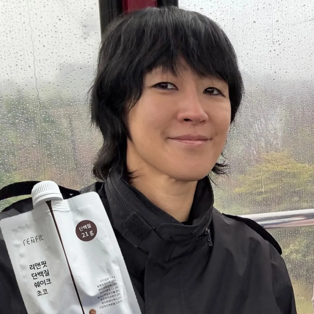 《單身即地獄》主持15歲女兒被質疑削骨整形！媽媽幽默公開對比圖踢爆為「照騙」！