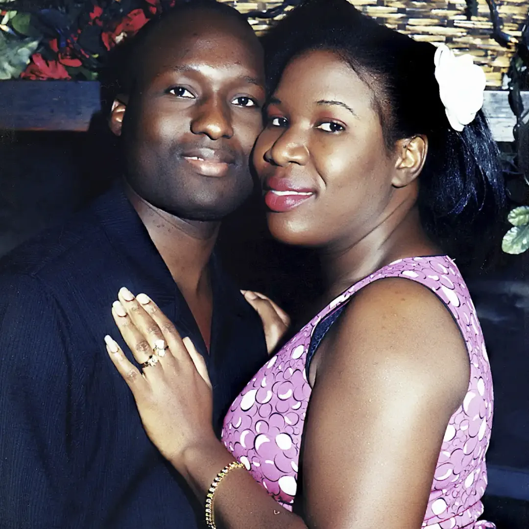 美國夫婦每5年結婚一次！27年內「再娶」老婆6次！每次換新婚紗鑽戒超甜蜜！