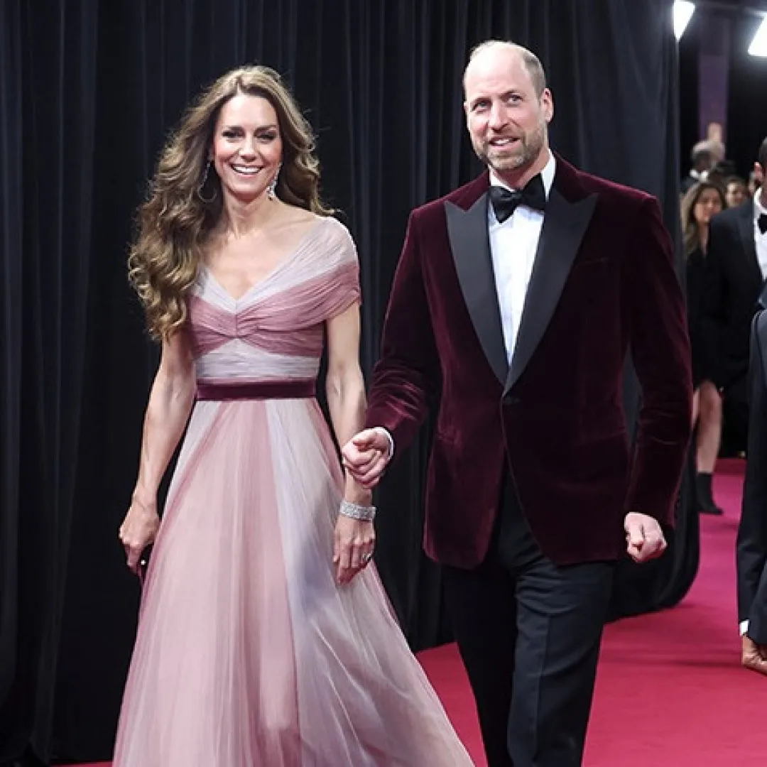 英國王室｜凱特王妃大爆因一事哭到眼腫！重穿7年前禮服一細節惹網民擔憂！