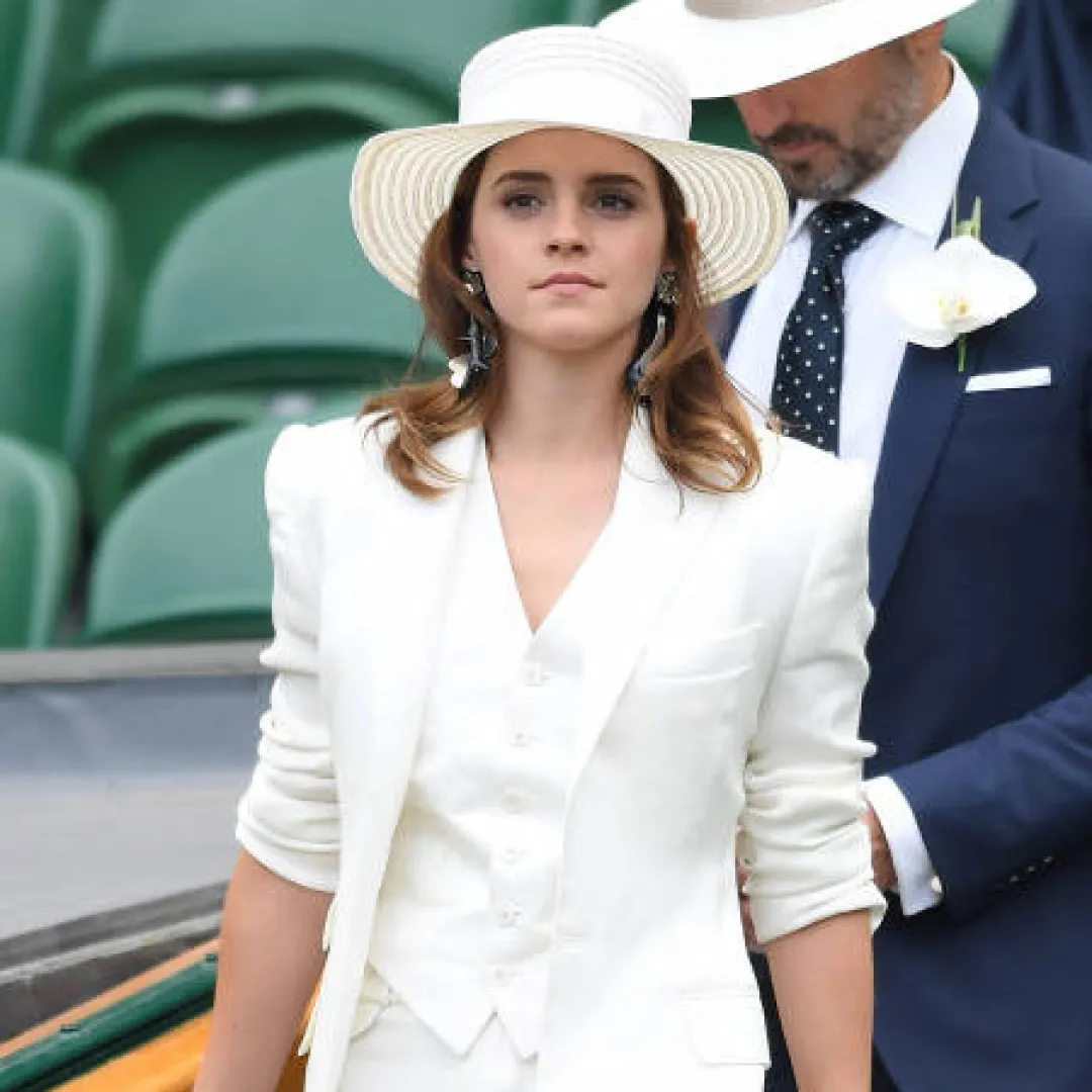 Emma Watson機場激吻千億富豪！男方出身豪門背景猛料！