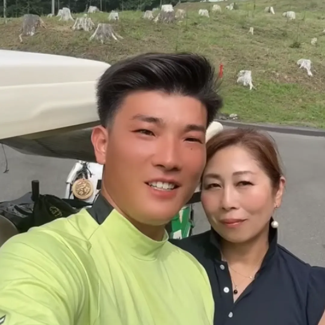 日男娶大21年小學同學媽媽！10歲已一見鍾情！霸氣起屋只為娶得美人歸！