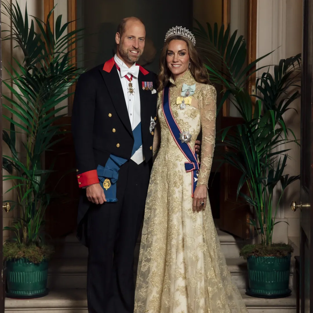 英國王室｜威廉王子公開與戴安娜王妃「絕密合照」！溫馨母子互動曝光！感性發文：每天都在想念你！