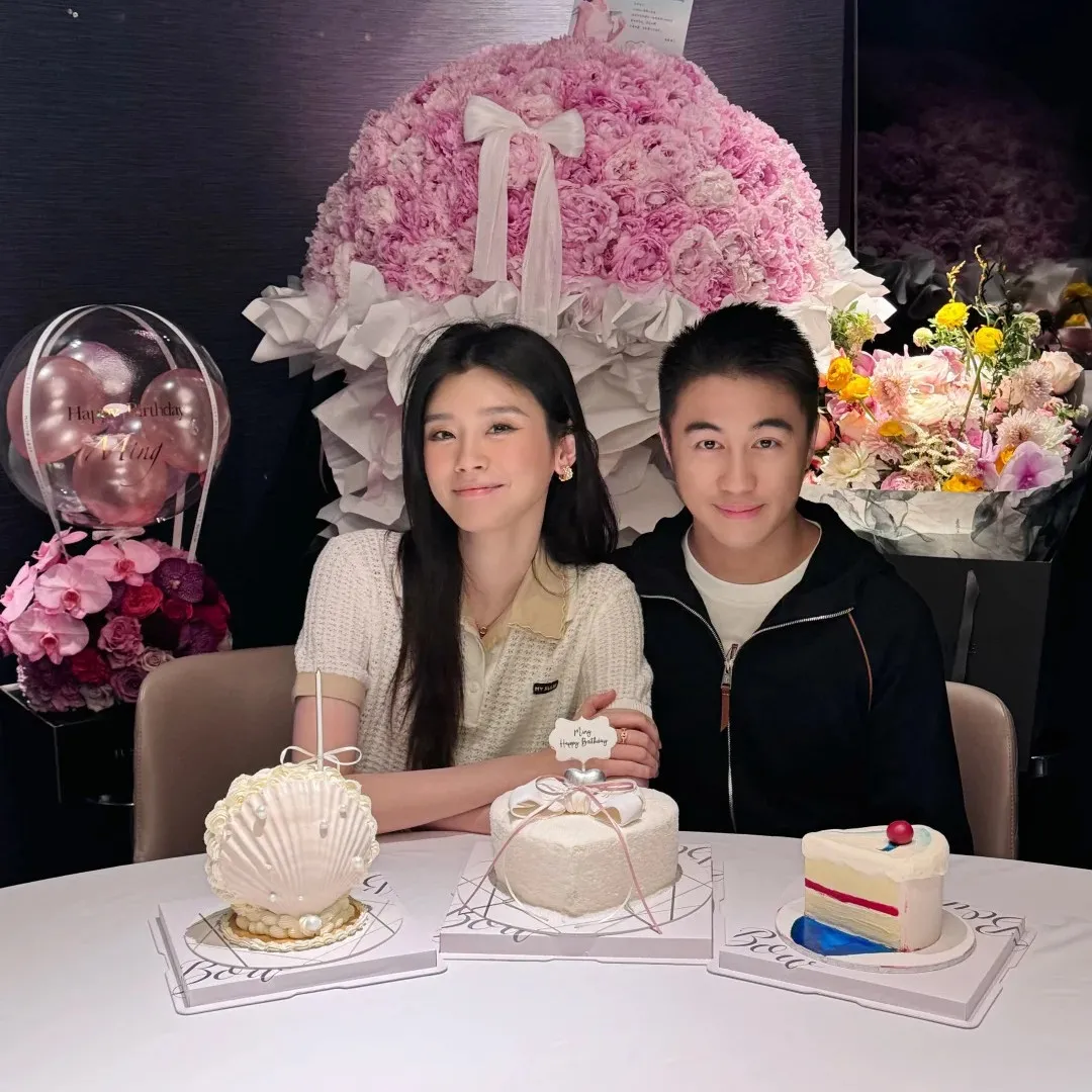 賭王何鴻燊四房長孫、孫女清晰正面樣首度曝光！兩兄妹完美繼承超模媽媽好基因！