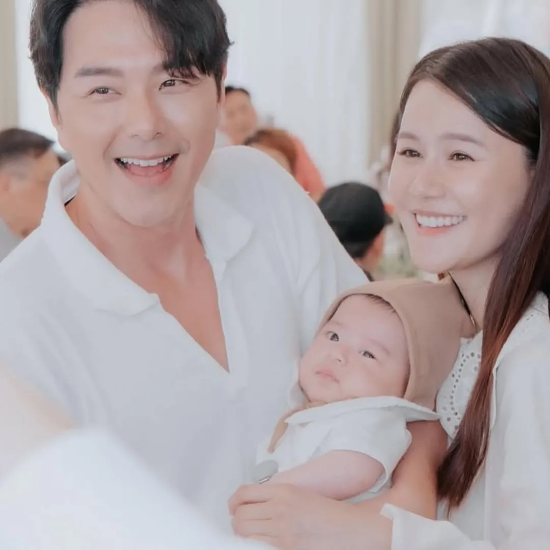 蕭正楠49歲生日遭黃翠如出手掌摑？！兩公婆公開深情告白放閃！