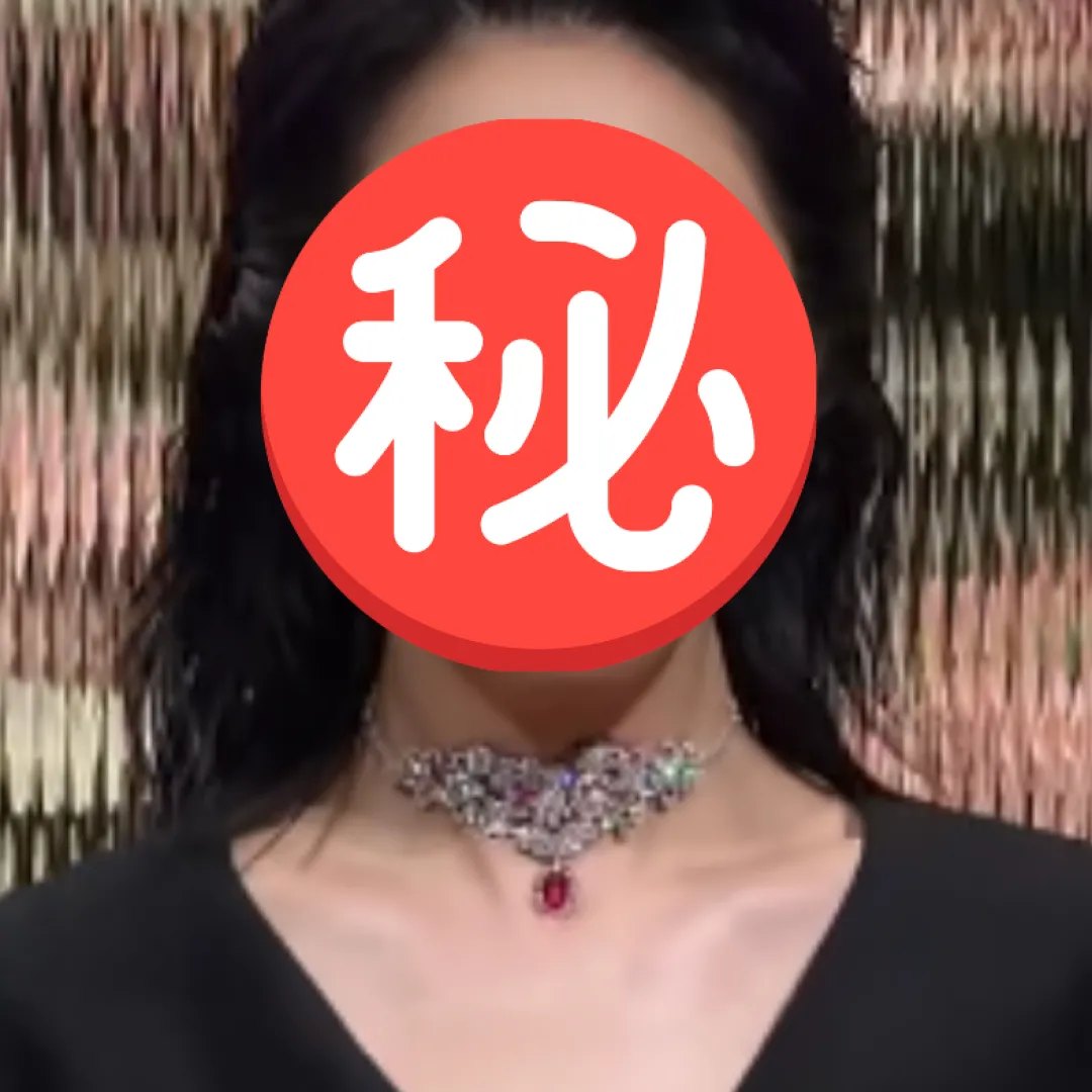 楊千嬅久違染黑髮極速回春煥然一新！網民錯重點指妝容炒車致眼睛變小惹熱議！