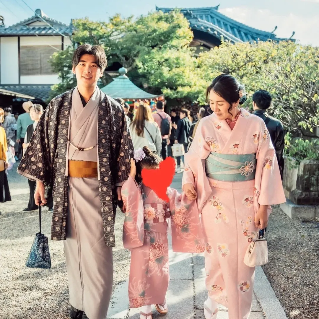 何超盈6歲女兒開畫展揚威國際？！屢奪藝術大獎！作品曾亮相波士頓美術館！