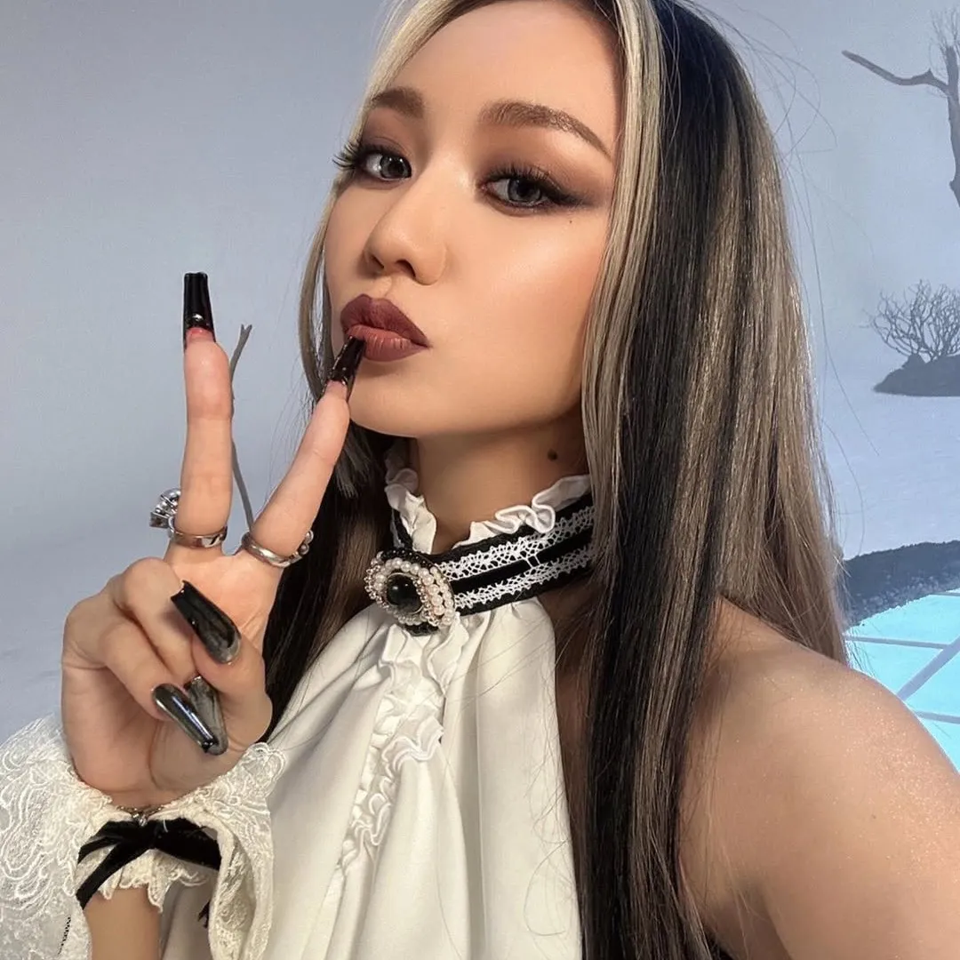 「性感歌手」倖田來未43歲高齡迎第二胎！宣布無限期暫停巡演及工作專心養胎！