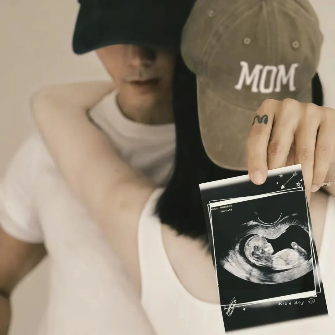 陳偉霆5個月大囝囝可愛側臉曝光！網民激讚皮膚白嫩似足混血兒！