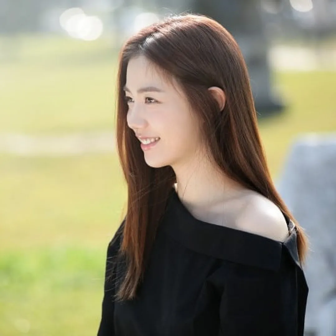 T-ara成員柳和榮宣布與大3年圈外男友結婚！接連放閃貼咀嘴照！甜蜜告白：成為彼此的全部！