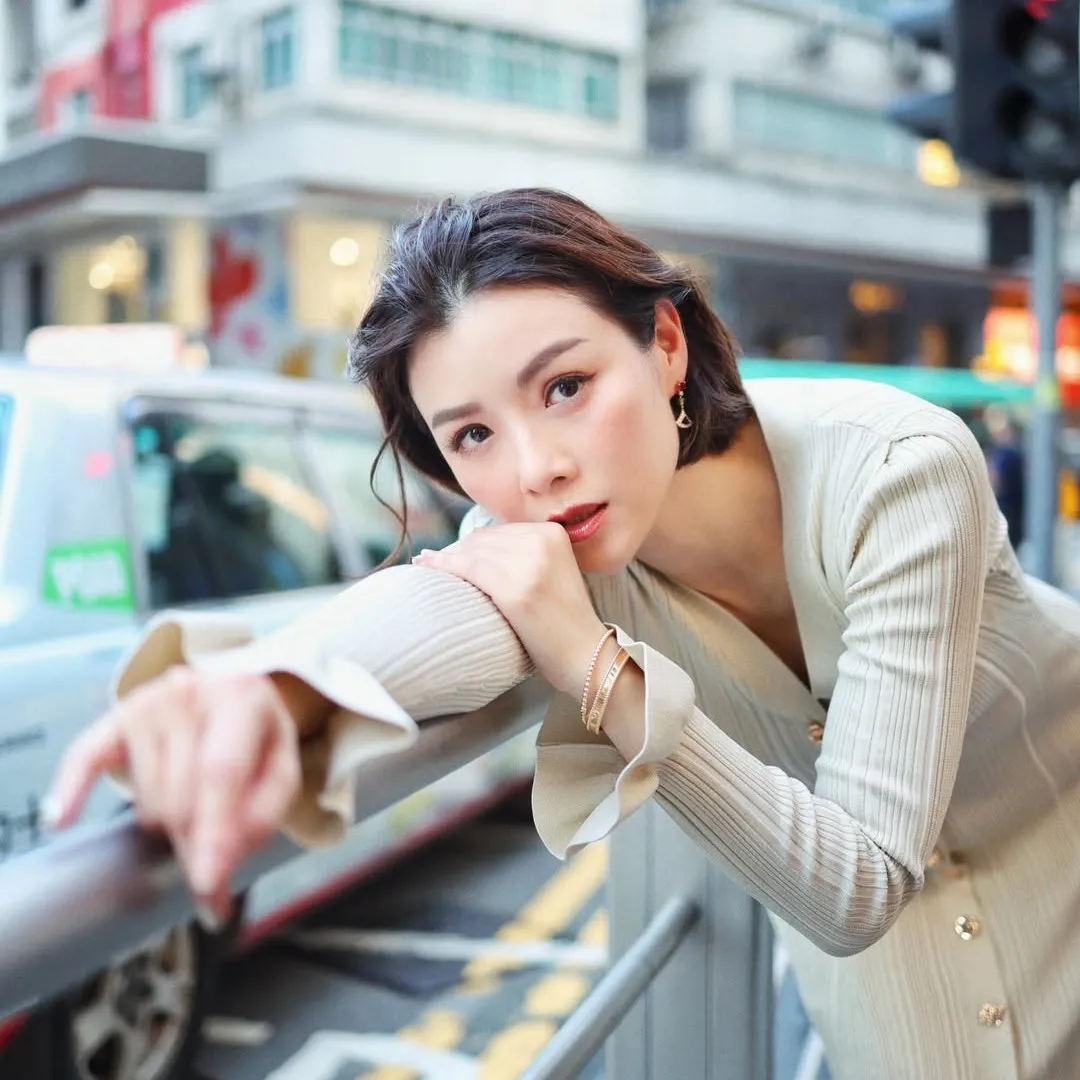 陳茵媺45歲生日獲陳豪送超閃巨鑽！愛女窩心挑戰廣東話冧爆送上祝福！