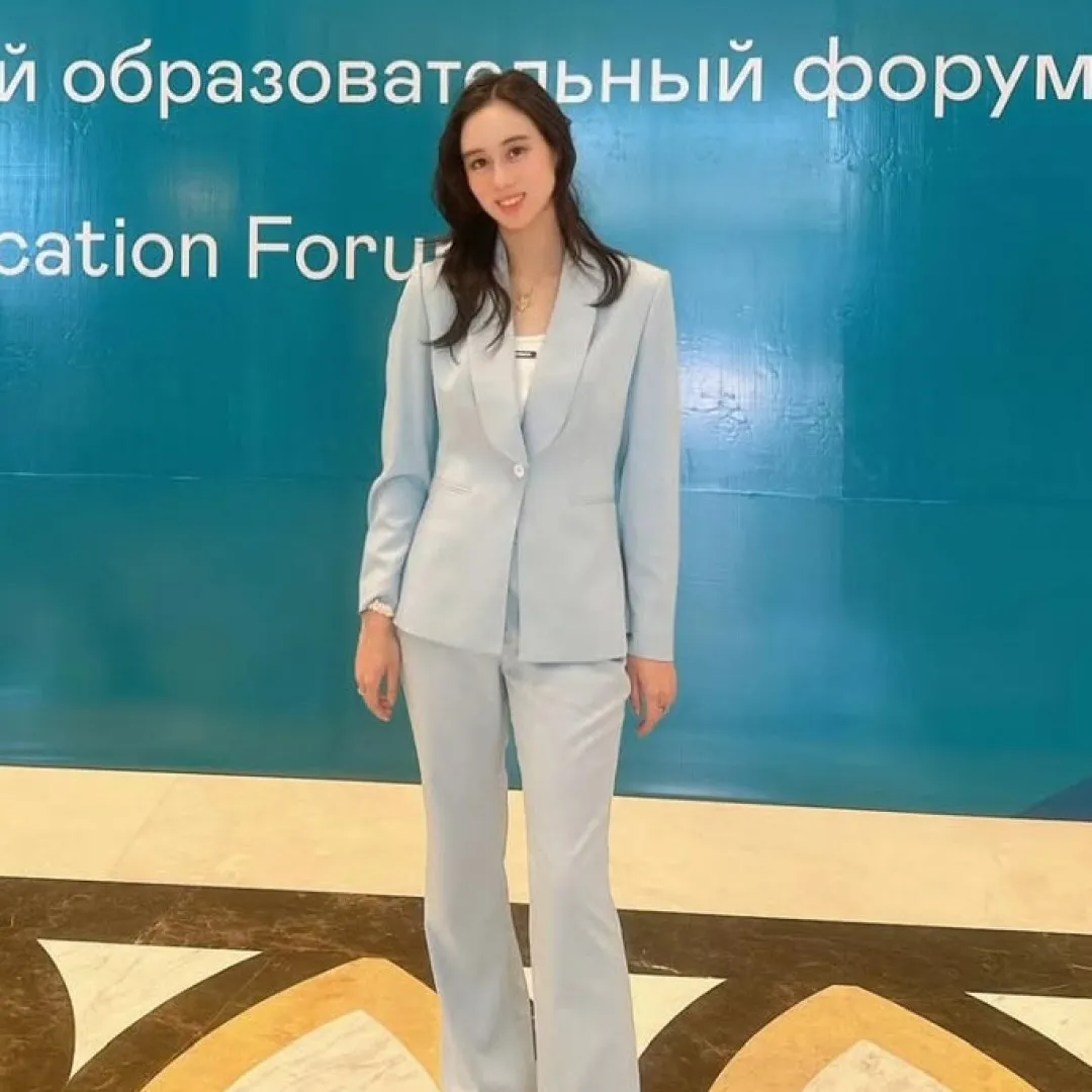 「最美千金」何超欣激罕公開3大擇偶條件！自認「顏控」揭多年零緋聞背後真相！