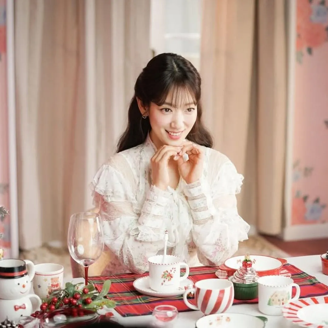 36歲視后級女星朴信惠結婚4年再報喜懷第二胎！ 公布將在預產期暫別演藝圈專心養胎