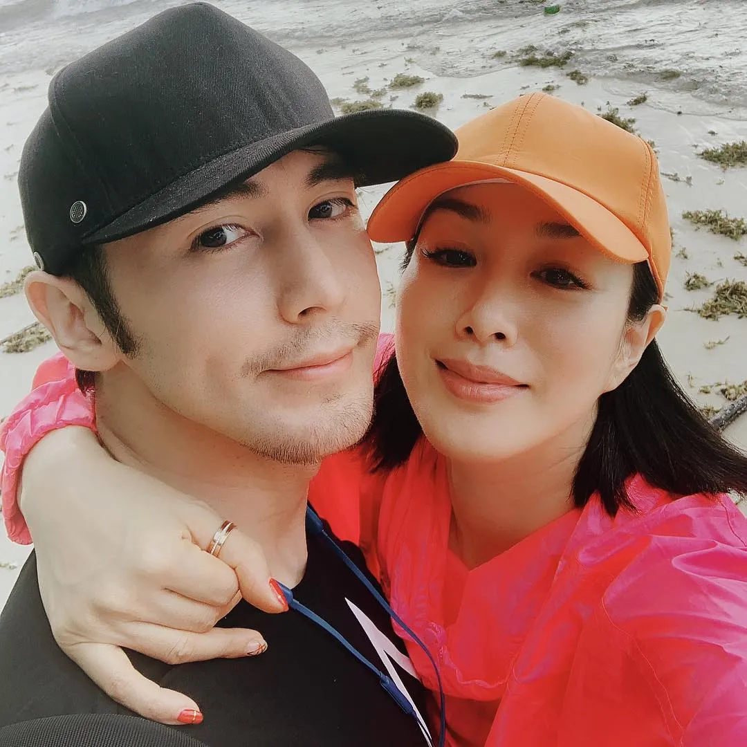 55歲鍾麗緹無懼高齡風險想生第4胎？細12年老公張倫碩一句「孩子是家庭黏合劑」惹熱議！