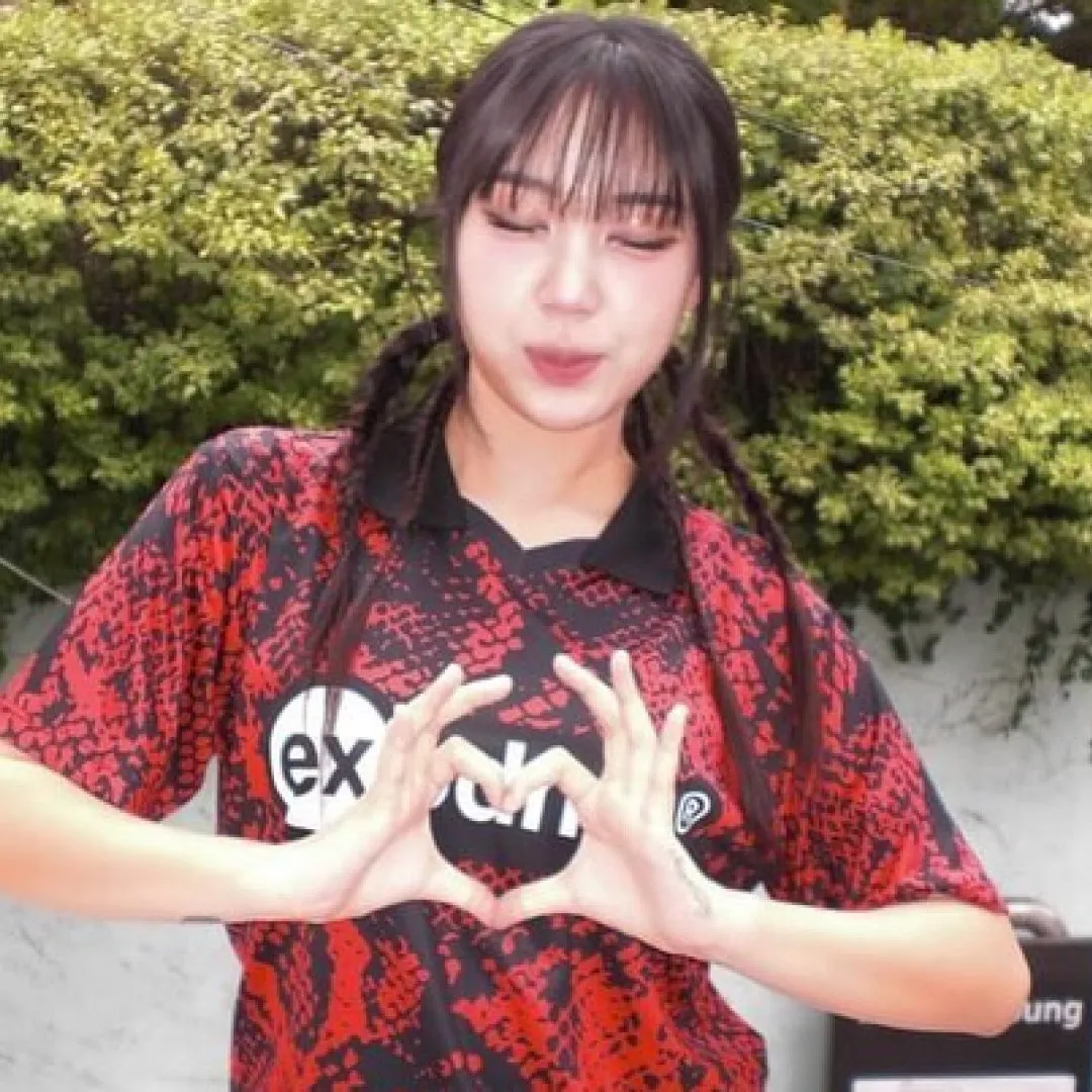 李泳知戴黑超上台大方承認整容！考慮4年決定動刀！坦言：人生最後一次！