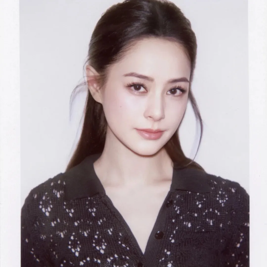 阿嬌近乎素顏出鏡美出新高度！零死角美貌震撼網民：與20歲有甚麼分別？！