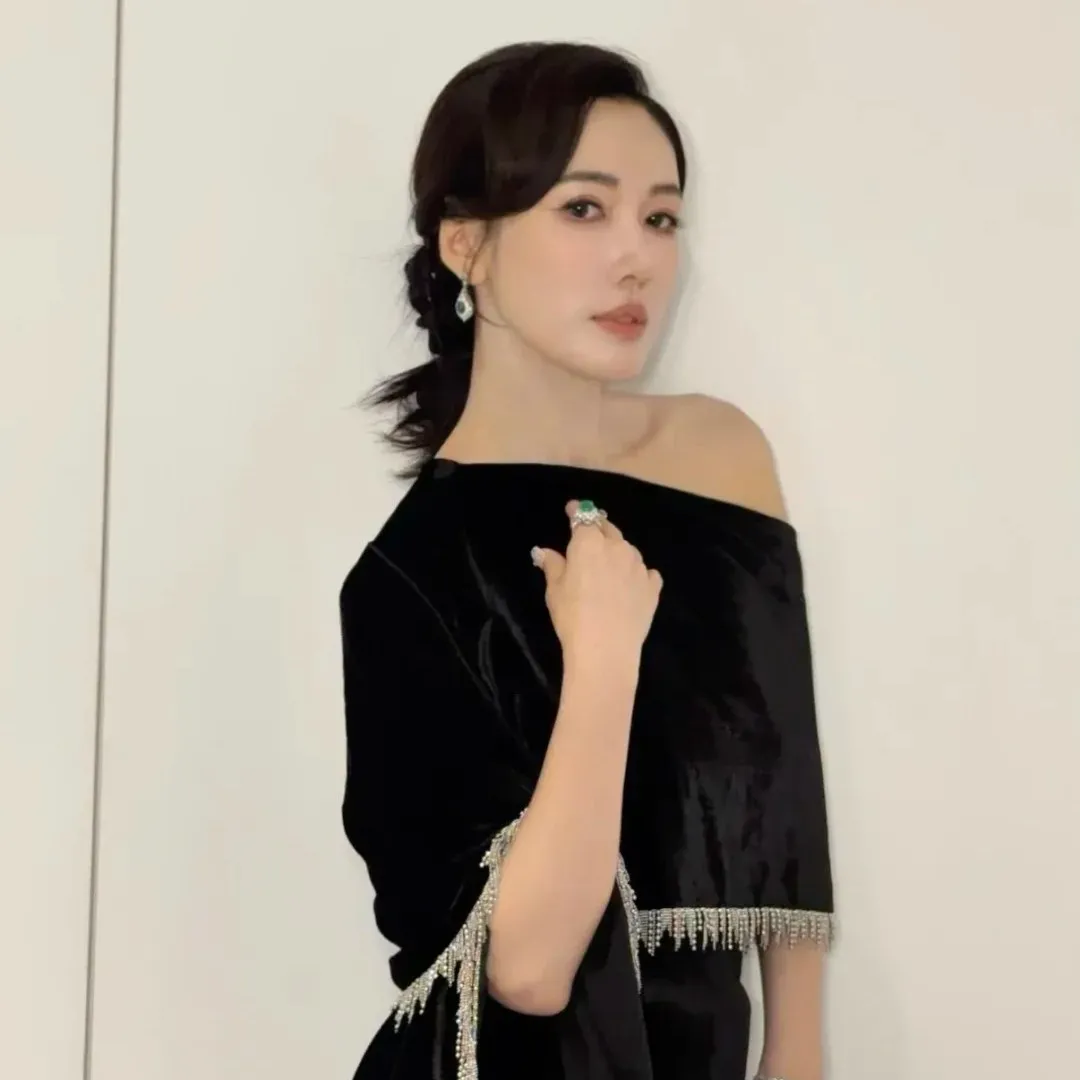 李施嬅無預警驚喜宣佈「全新身份」！自爆曾猶豫反思！坦言：不想再活在他人目光！