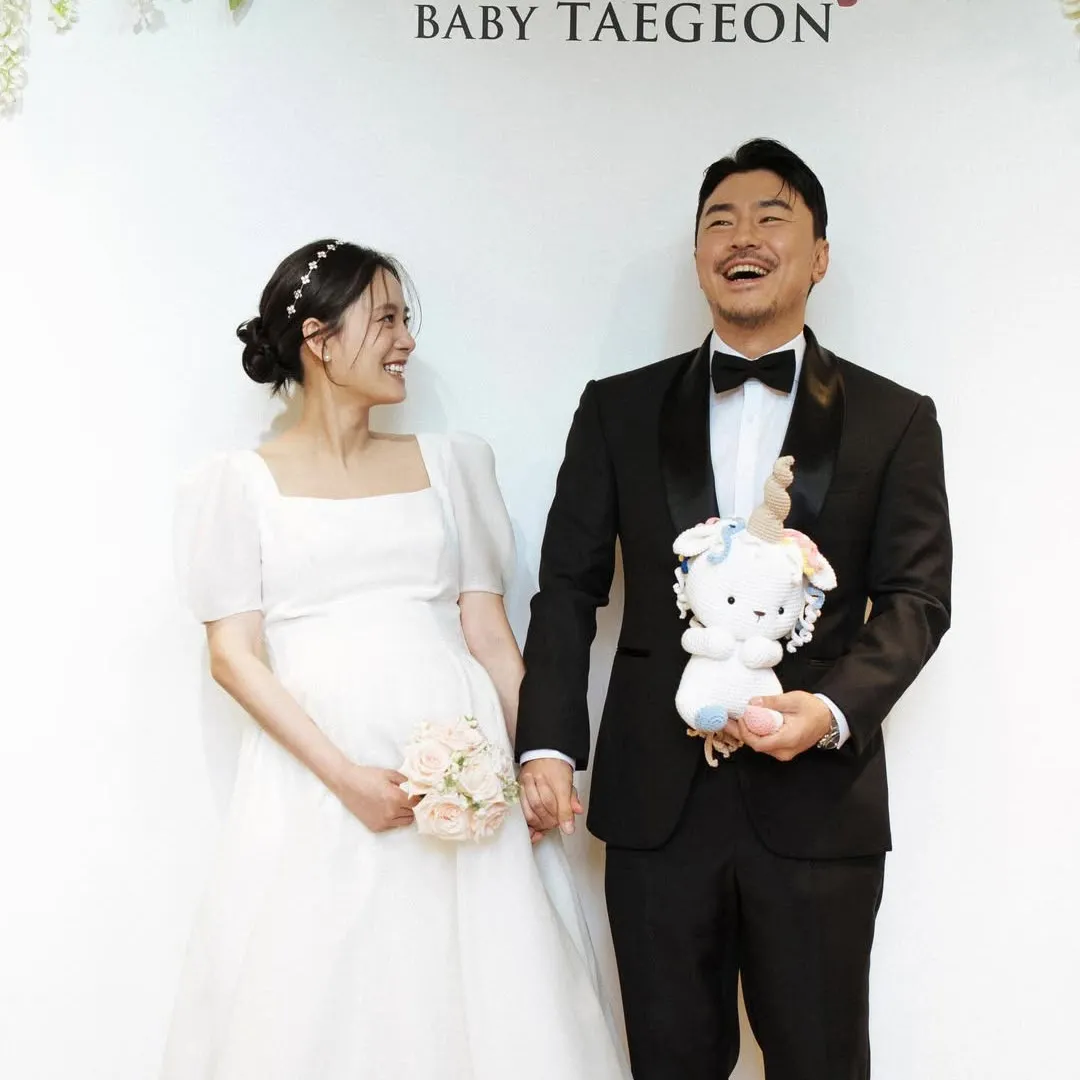 《我獨自生活》李施彥結婚5年宣佈做爸爸！晒腳仔照難掩興奮：兒子終於來到了！