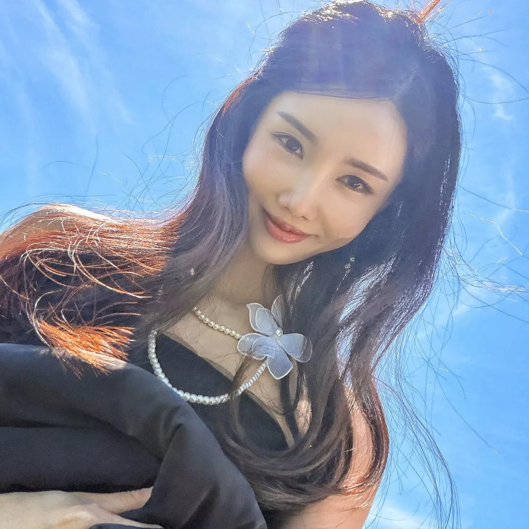  FIESTAR前成員LINZY突然宣佈結婚！認愛翌日火速完婚榮升人妻！