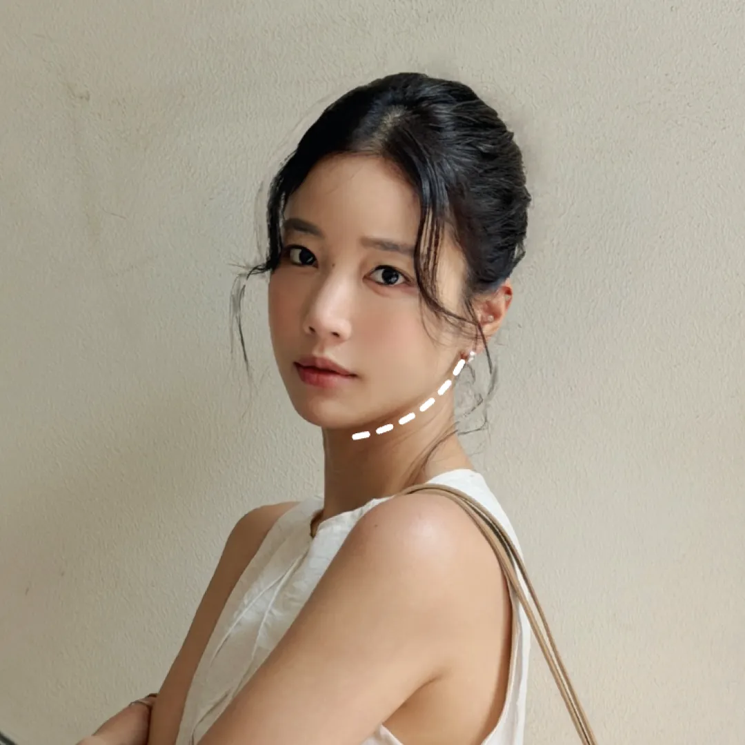 韓國女星親授「減齡臉部操」！簡單2步改善面部下垂，輕鬆拉提重塑 V 臉！