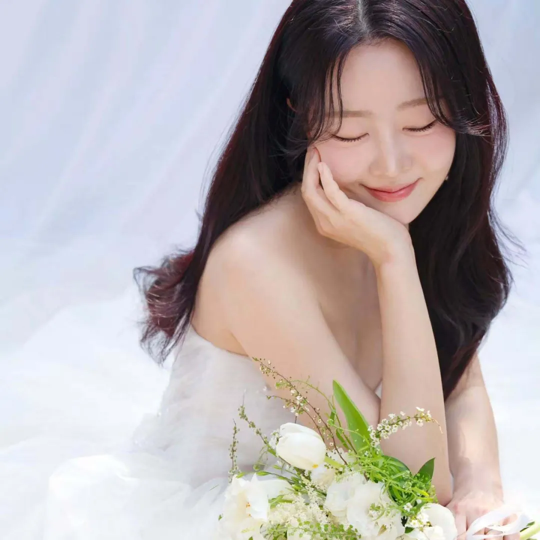 LABOUM前隊長柔廷突宣佈閃婚嫁圈外男友！甜蜜表示：找到像女兒一樣寵愛我的人！