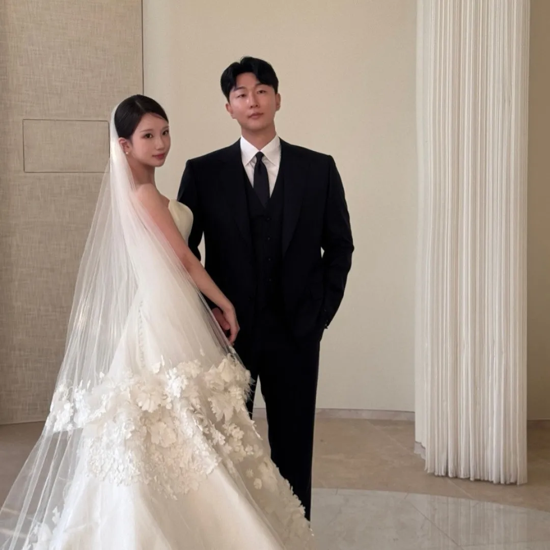 26歲Queenz Eye前成員Narin嫁40歲圈外老公！兩人年齡相差14歲惹網民熱議！