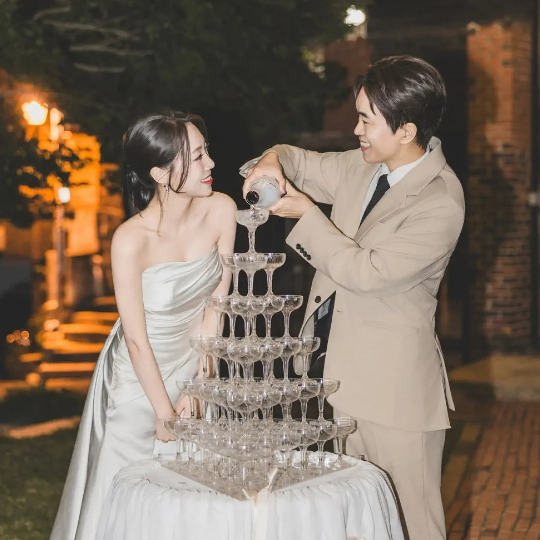 BLADY 秀珍淡出多年突上水宣佈結婚！公開浪漫婚紗相放閃！狀態依然驚艷網民！