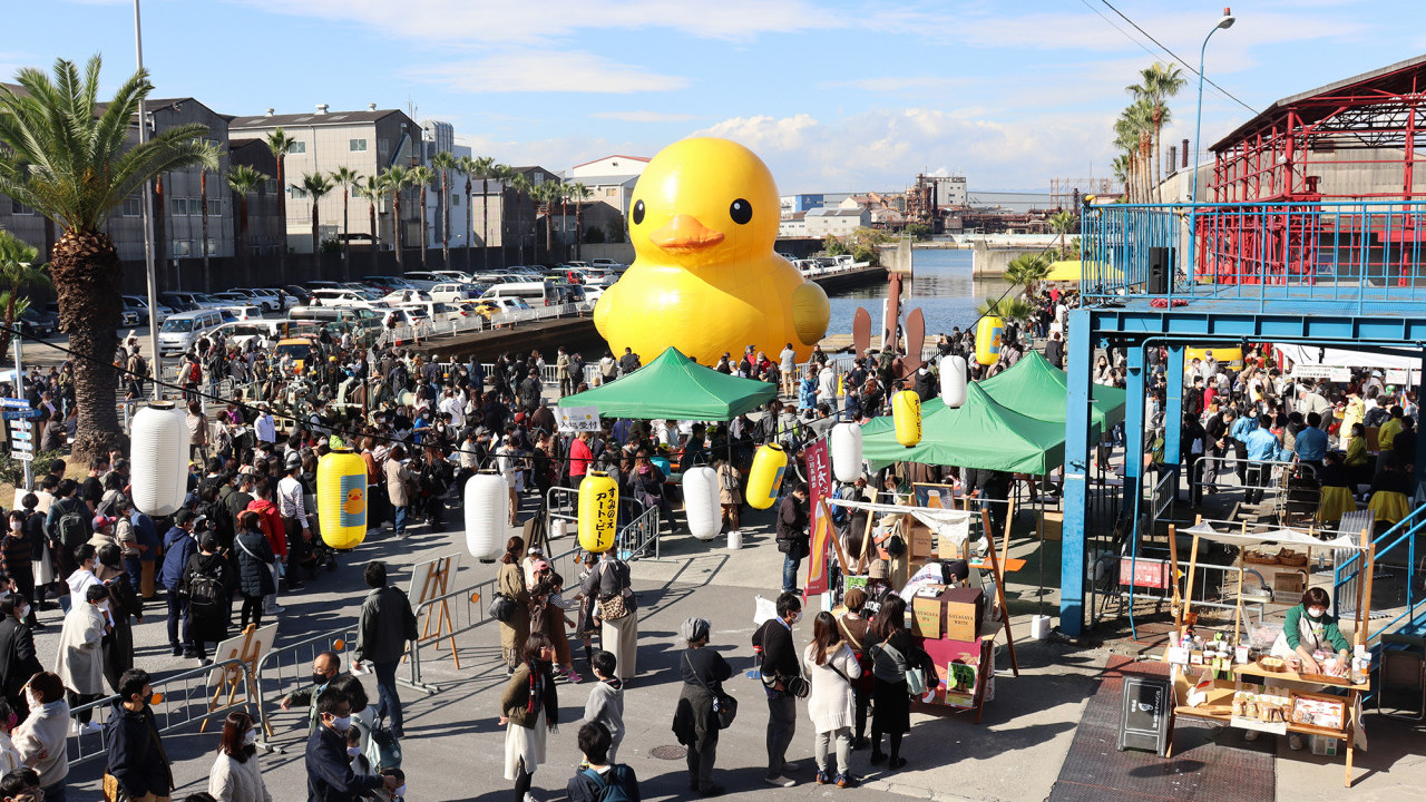 經典巨型黃色橡皮鴨11月游到大阪 同場特設藝術展覽+木工工作坊