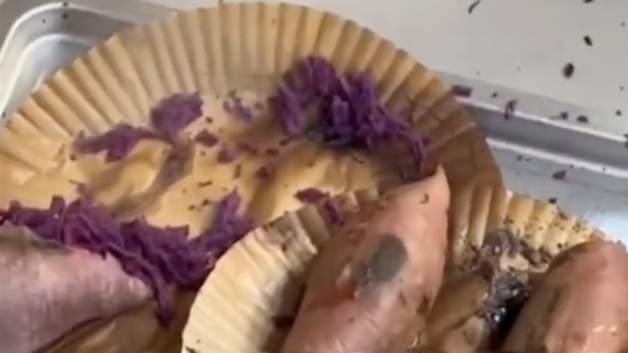 紫薯從焗爐取出後突爆炸 網民：烹調的方法錯誤