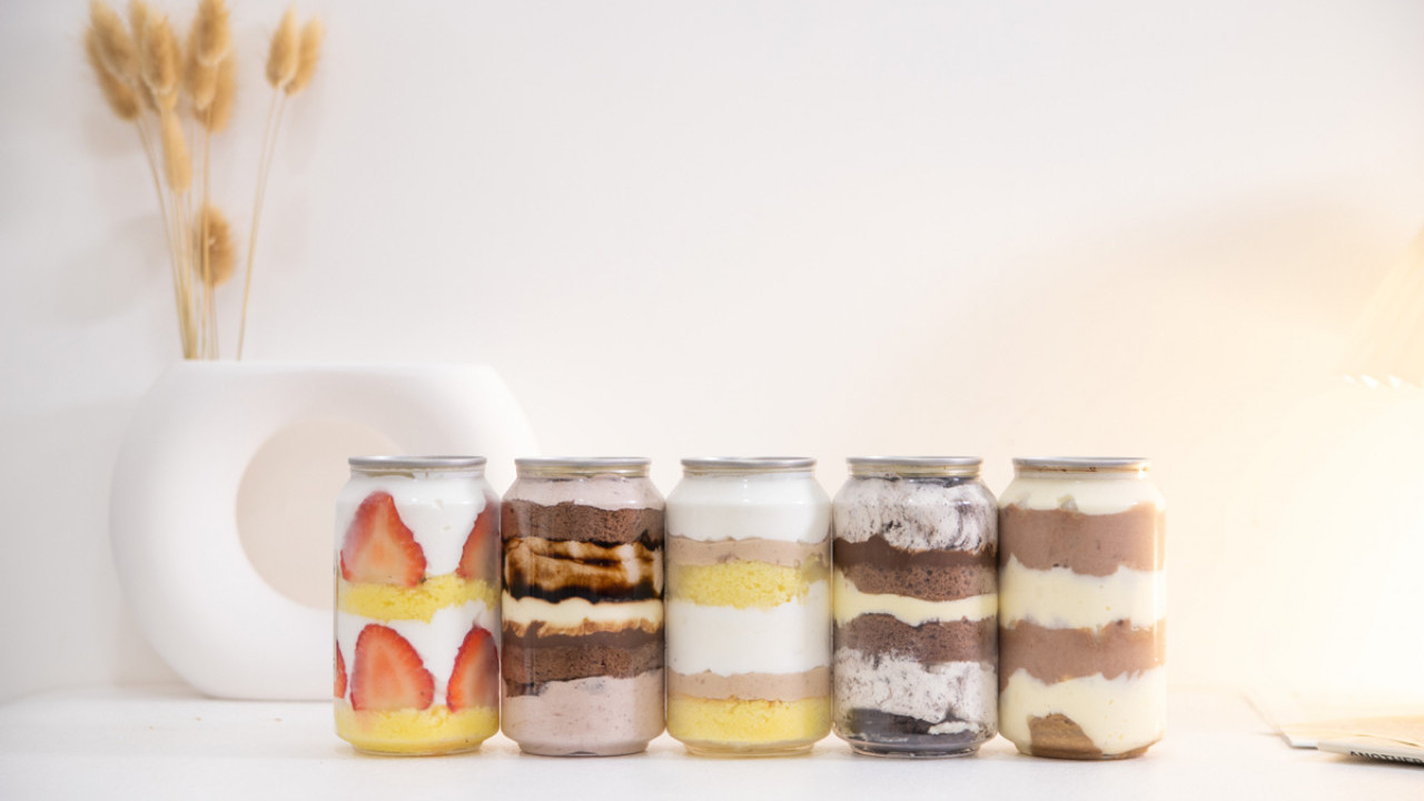 雲石小姐甜品 CAFE  IG-able 汽水罐甜品 / 大味芫茜蛋糕