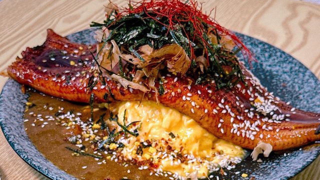 旺角美食丨旺角新開抵食日式西餐廳！巨型蒲燒鰻魚蛋包飯／吉列和牛咖哩／卡邦尼烏冬／串燒